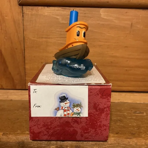 “Scuffy the Tugboat” 2000 Hallmark Ornament - Picture 8 of 10
